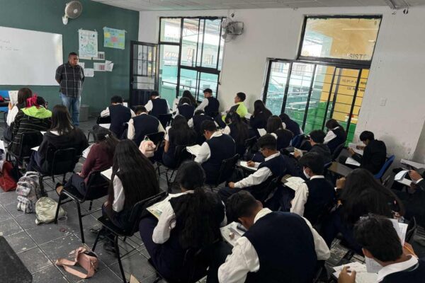SEER APLICA EXAMEN ÚNICO A JÓVENES DE BACHILLERATO