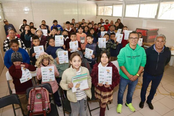 PROMUEVE GOBIERNO ESTATAL HUERTOS ESCOLARES