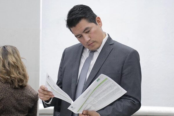 SE TRABAJARÁ EN DIVERSAS MESAS Y COORDINACIÓN CON ASOCIACIONES Y AUTORIDADES DE DIFERENTES DEPENDENCIAS EN LA ACTUALIZACIÓN DE LA LEGISLACIÓN PARA ATENDER A PERSONAS CON ESPECTRO AUTISTA: DIP. LUIS FELIPE CASTRO
