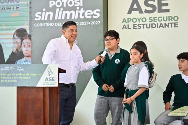 SECUNDARIAS FORTALECIDAS CON APOYOS DEL GOBIERNO ESTATAL